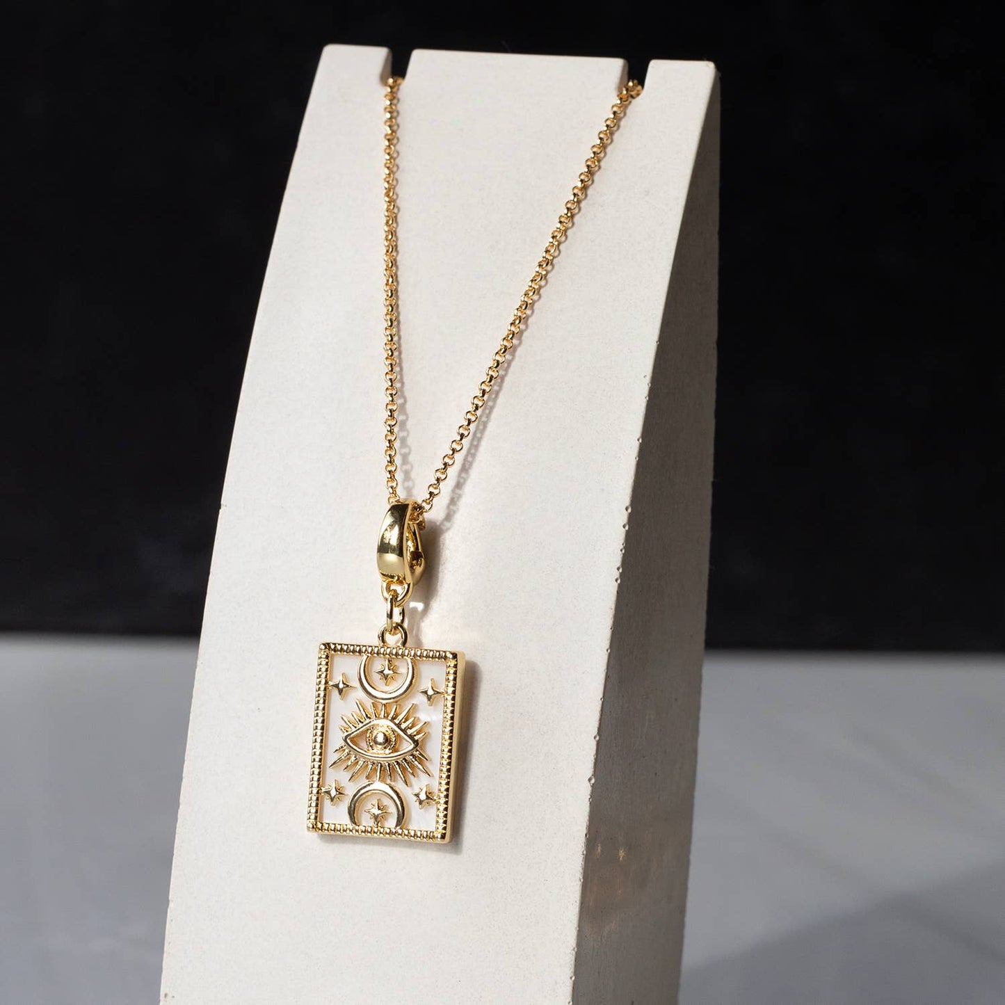 Medallion Charm, Mother of Pearl