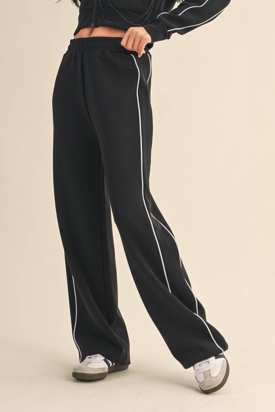 Super Soft Air Scuba Wide Leg Pants with Side Piping: Black